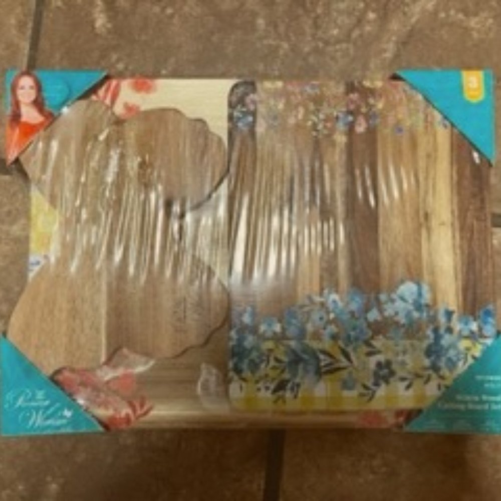 Pioneer Woman Acacia Wood Cutting Board